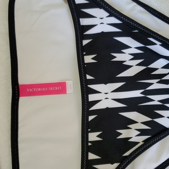 Victoria's Secret Black and White Swimsuit - Picture 2 of 7